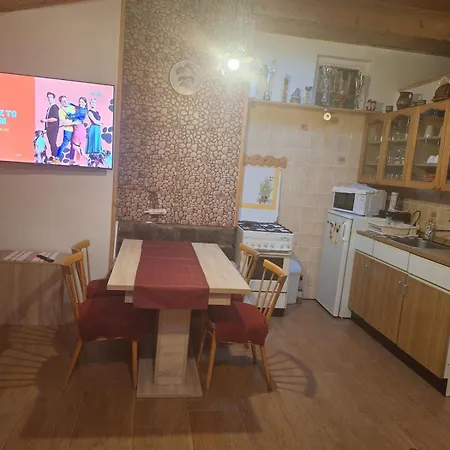 Maria 山林小屋 *
